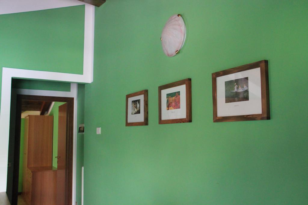 Veranda Beach Apartment Pianello Del Lario Room photo